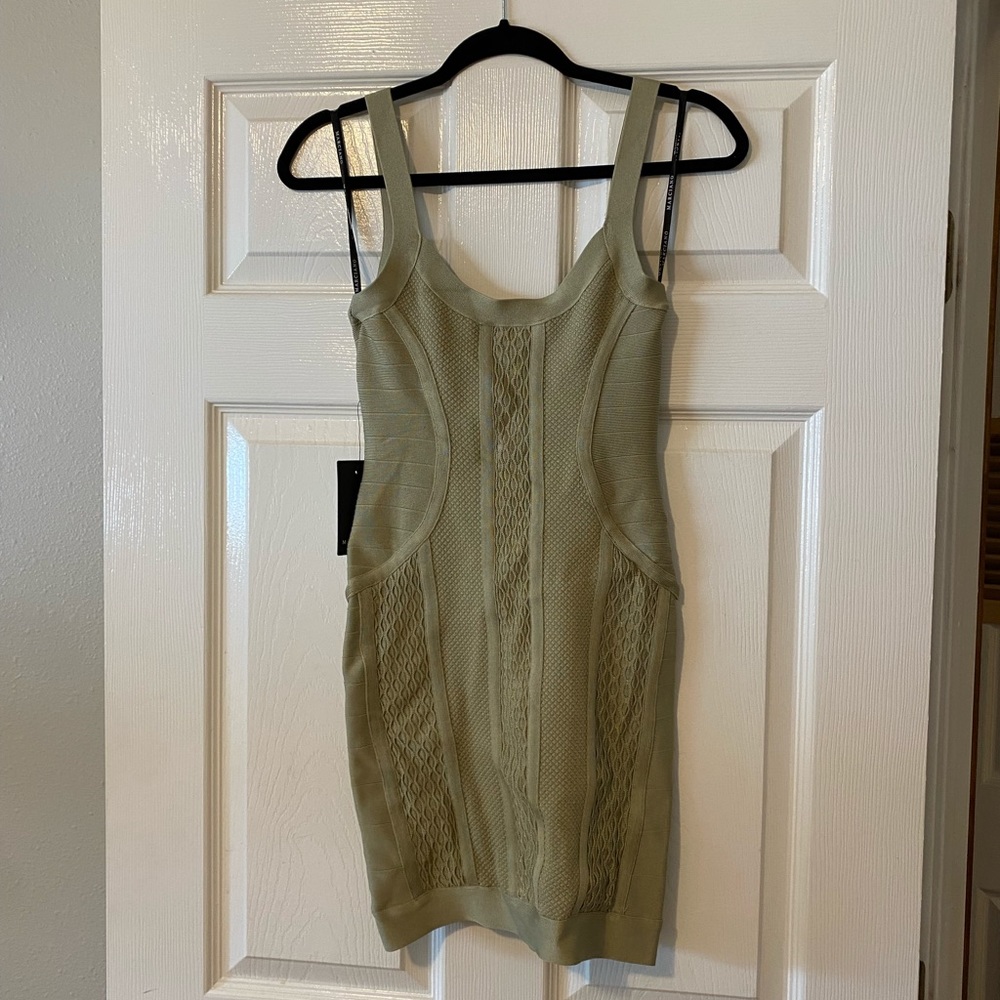 Green bodycon dress